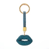 Personnalisable cristal rouge lèvre porte-clés personnalisé métal voiture porte-clés strass femmes sac pendentif bijoux suspendus décoration
