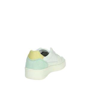 วันที่ รองเท้าผ้าใบเด็กผู้หญิง สีขาวเหลือง รุ่น J401-C2-BA-HY2 รองเท้าผ้าใบแฟชั่น - Product Image 3
