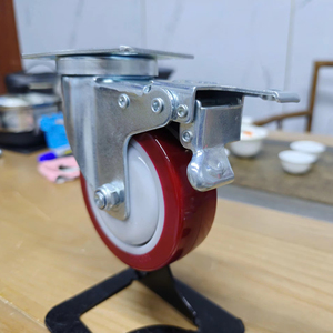 Juego de Ruedas Giratorias de PU Rojo de Alta Resistencia de 3, 4 y 5 Pulgadas con Horquilla de Acero Inoxidable y Freno de Bloqueo para Carros - Product Image 1