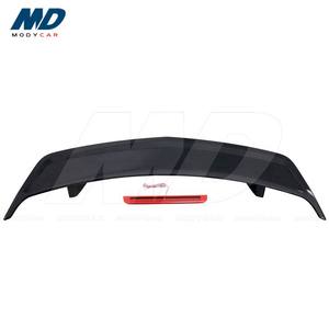 Aileron arrière en fibre de carbone Style Td pour Chevrolet <span class=keywords><strong>Camar</strong></span> 2015-2016 - Product Image 2