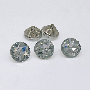 Boutons en cristal <span class=keywords><strong>strass</strong></span> pour rembourrage touffetage clair et artisanat <span class=keywords><strong>de</strong></span> bricolage pour coudre la décoration <span class=keywords><strong>de</strong></span> la tête <span class=keywords><strong>de</strong></span> <span class=keywords><strong>lit</strong></span> canapé-<span class=keywords><strong>lit</strong></span> - Product Image 4