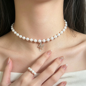 Collier de perles en argent Sterling S925 avec pendentif lettre M pour femmes, chaîne de clavicule de style coréen, à porter au quotidien - Product Image 3