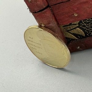 Moneda Conmemorativa de los Desembarques del Día D Bañada en Oro en Cápsula Winston <span class=keywords><strong>Churchill</strong></span>, Segunda Guerra Mundial - Product Image 3