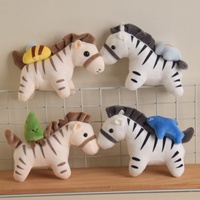 Jouets en peluche de haute qualité, poupées de 15 cm, nouveau design, jouets en peluche en forme de cheval, porte-clés en peluche, vente en gros pour enfants