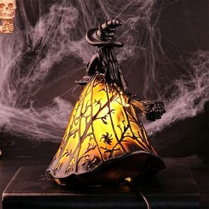 Figura Decorativa de Resina de Bruja con Escoba Luminosa para Halloween, Decoración de Jardín o Mesa, Luz Nocturna, Dropshipping Shopify - Product Image 3