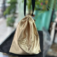 Sac en tissu satiné recyclable pour cosmétiques, option cadeau, estampage de logo personnalisé, vente directe d'usine, lot