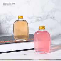 Grosir 125ml 250ml bening bahu datar miring buah anggur kopi jus botol kaca dengan tutup sekrup botol kaca