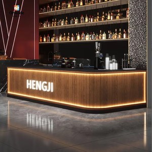 Mobilier personnalisé pour bar à café et pub |   Design de comptoir de bar et armoires de présentation |   Solutions d'aménagement intérieur pour l'hôtellerie tout-en-un - Product Image 3