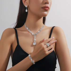 Elegante Juego de Joyería para Novia: Collar, Pendientes, Anillo y Brazalete, Accesorios de Boda al por Mayor para Mujer - Product Image 1