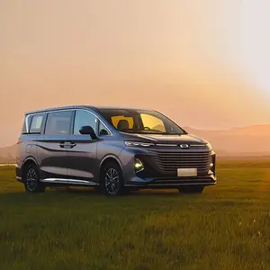 سيارة Faw Bestune M9 Mpv متوسطة السعر تعمل بالبنزين والبنزين هجينة منتصف الصين بأربعة أبواب ومقعدين