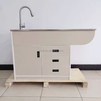 Table de manipulation des animaux OSCAT avec cadre en bois, plateau en acier inoxydable 304, robinet d'eau rétractable, dimensions L1400xW600xH880mm