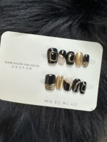 Faux ongles press-on faits main en marbre rose, motif floral 3D, feuille d'or, courts, carrés, réutilisables, personnalisables pour salons de manucure (vente en gros)