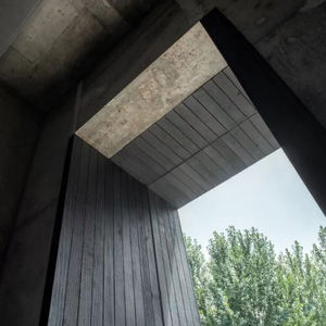 <span class=keywords><strong>Bois</strong></span> de pin carbonisé carbonisé thermo <span class=keywords><strong>traité</strong></span> bambou <span class=keywords><strong>feu</strong></span> endommagé chaleur profonde carbonisé <span class=keywords><strong>bois</strong></span> de pin brûlé revêtement mural extérieur - Product Image 6