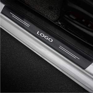 <span class=keywords><strong>Protection</strong></span> de seuil de <span class=keywords><strong>porte</strong></span> de <span class=keywords><strong>voiture</strong></span> en fibre de carbone personnalisée avec logo personnalisé, autocollants de seuil en cuir anti-rayures pour la <span class=keywords><strong>protection</strong></span> des portes de <span class=keywords><strong>voiture</strong></span> - Product Image 4