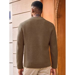 2025 hombres Waffle tejido cuarto botón suéter cuello alto Casual Henley estilo navideño para invierno patrón - Product Image 2