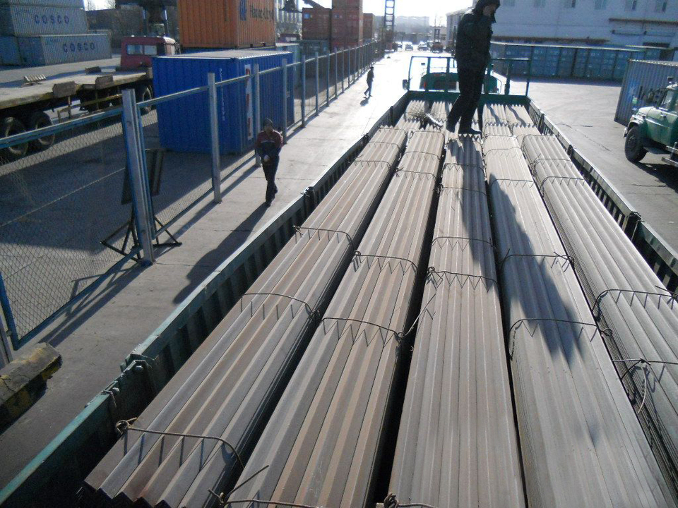 90 x 90 x 10 Steel Angle Iron