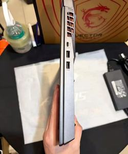 Portátil para juegos M-SI Vector 17HX, 95% nuevo, i9-13980HX, RTX4080, 32GB RAM + 2TB SSD, 17.3" FHD+ 165Hz - Product Image 2