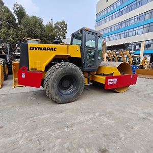 Compacteur routier vibratoire à tambour unique Dynapac CA251D, moteur diesel, pour travaux de construction - Product Image 1