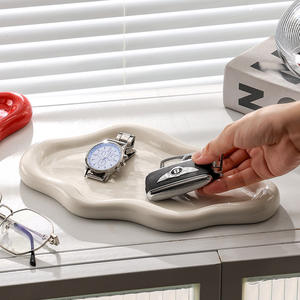 Plateau à bijoux en céramique plaqué argent de style Art déco, plateau de présentation luxueux pour accessoires photo et rangement d'objets décoratifs - Product Image 4