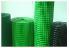 Clôture en treillis soudé Euro revêtu de PVC 50x75mm avec poteau à queue <span class=keywords><strong>d</strong></span>'<span class=keywords><strong>hirondelle</strong></span> pour autoroute et jardin - Product Image 3
