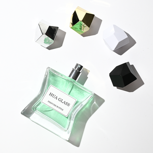 Nouveauté - Flacon <span class=keywords><strong>de</strong></span> <span class=keywords><strong>parfum</strong></span> vide au design unique - 15 ml, 50 ml, 100 ml - Flacon <span class=keywords><strong>de</strong></span> <span class=keywords><strong>parfum</strong></span> en verre - Logo personnalisé - Coffret <span class=keywords><strong>de</strong></span> luxe - Product Image 3
