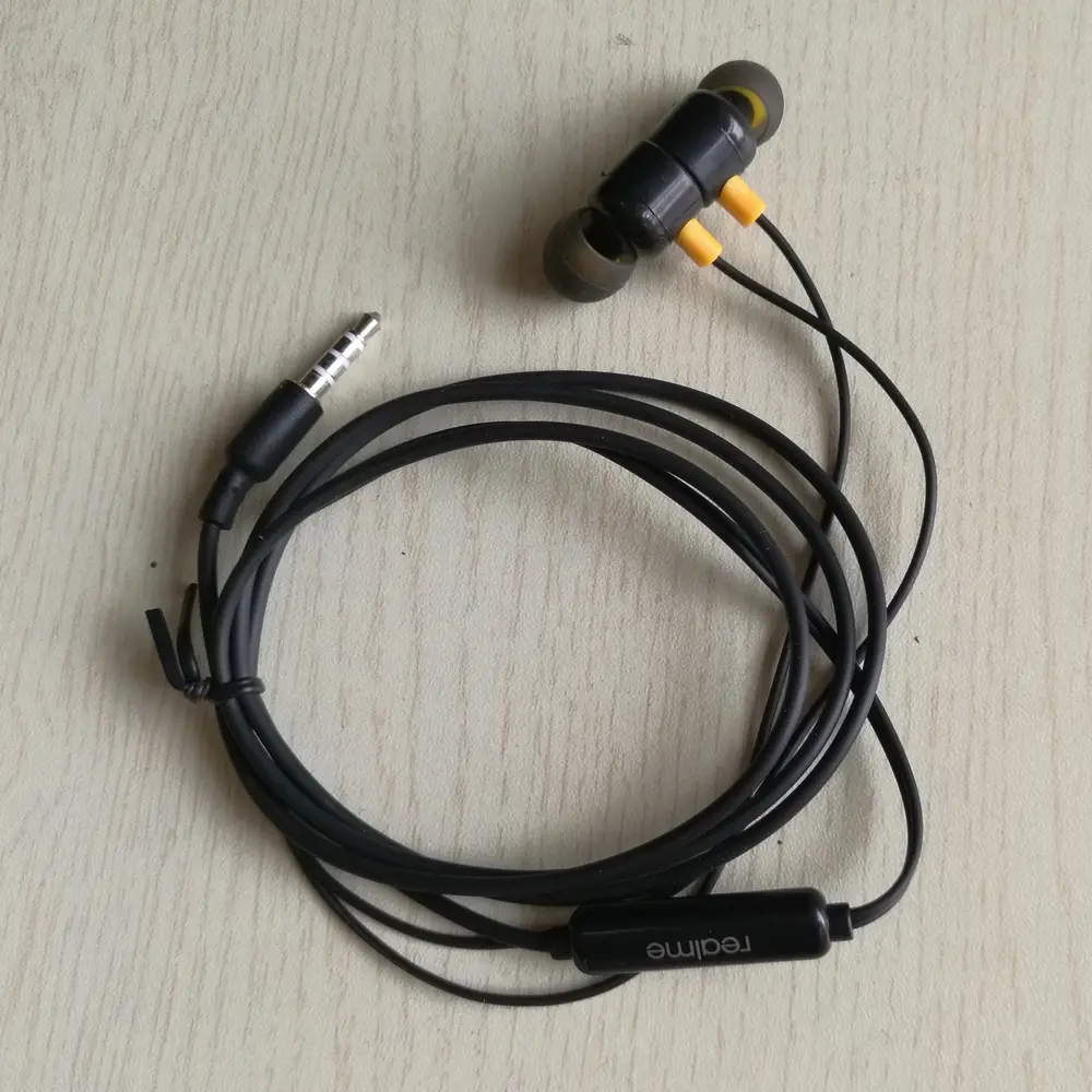 Earphones with microphone Cheapest OEM Ear Phone headphones,Cheap earphones factory directly