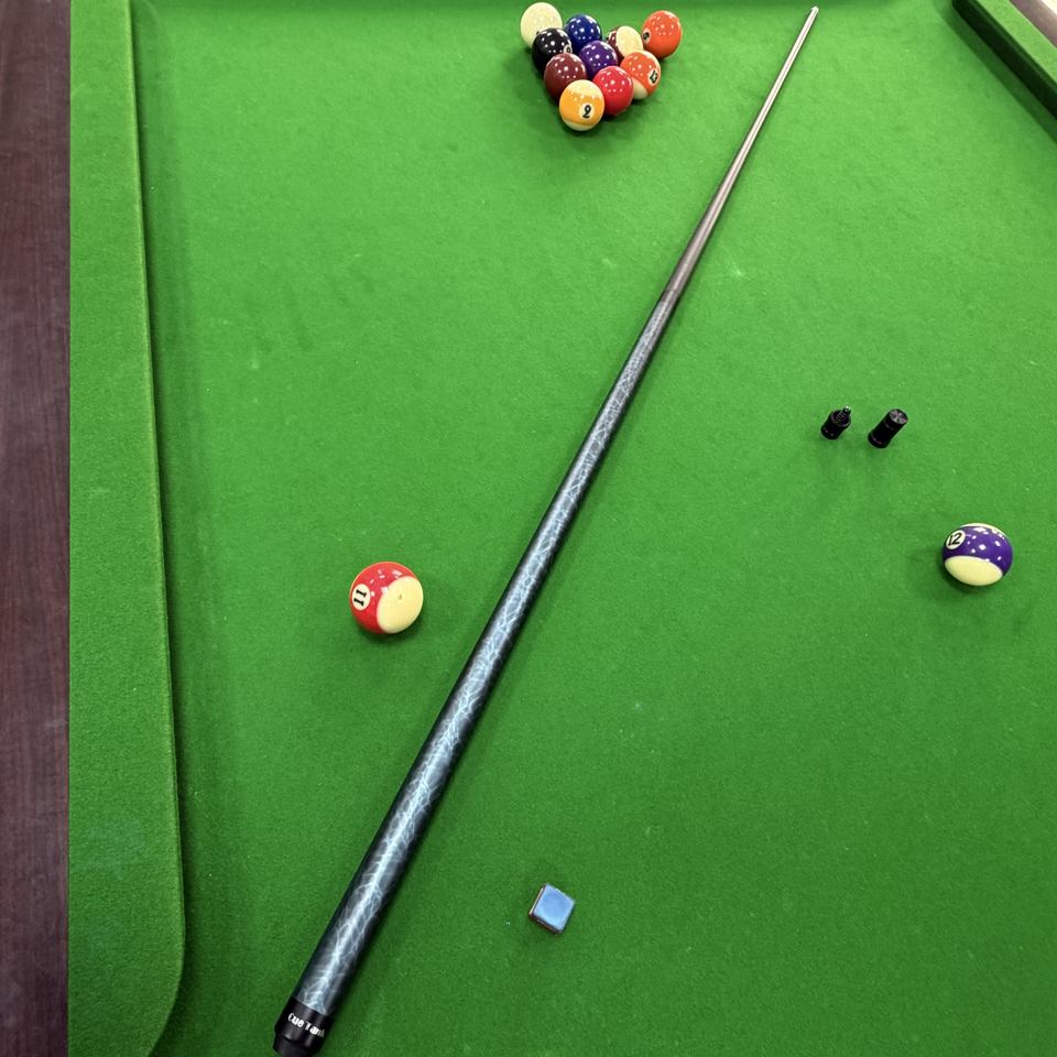 Custom 1/2 Carbon Fiber Billiard Cue Stick Water Ripple Pattern Low ...