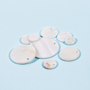 Perles de coquillage rondes pour la fabrication de bijoux, procédé de goutte à goutte, origine Yiwu AC0550 - Product Image 1