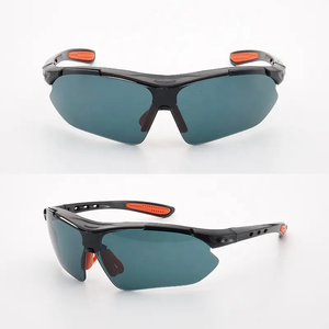 แว่นตานิรภัยราคาถูก ป้องกันรอยขีดข่วนด้วยเลเซอร์ ยืดหยุ่นได้ พร้อมเลนส์เคลือบสีเทาใส ลดราคาพิเศษ - Product Image 4