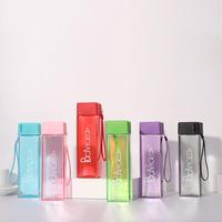 Bouteille d'Eau Carrée en Plastique Personnalisée, Vente en Gros Usine, Sans BPA, Faible MOQ 500ML