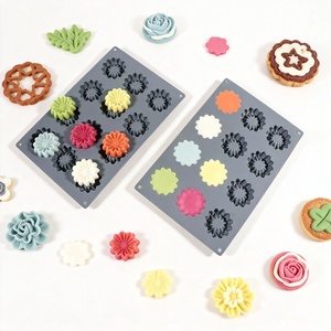 12-Compartment Silicone Mold for Cake Baking, Flower-Shaped Mold for <b>Cookies</b>, DIY Mold - Product Image 1