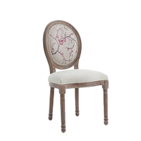 Chaise de salle à manger moderne à hauteur fixe avec dossier ovale à motifs, assise en similicuir crème et pieds vieillis pour mariage ou café