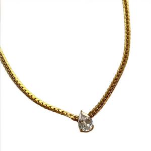 Tendencias 2025 Collar Moderno y Exclusivo de Acero Inoxidable 316L Resistente al Agua y al Deslustre con Zirconia y Oro Real de 18k para Mujer - Product Image 6