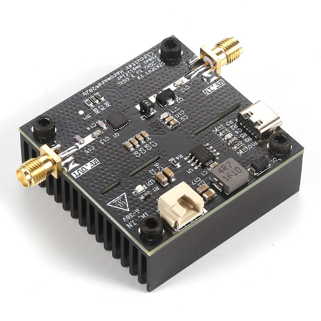 3.2-3.6GHz 1W Microwave Power Amplifier 30dB Gain SBB5089+SZA3044
