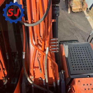 Excavadora de Ruedas Doosan de Segunda Mano de Alta Calidad, Modelos DX55 DX60 DX80 DX140 DX150 DX225 DX300 DX340 DX350, Bajo Precio para Construcción - Product Image 5