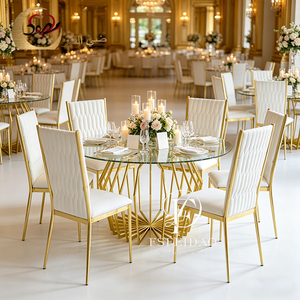 เฟอร์นิเจอร์ห้องอาหาร โต๊ะสี่เหลี่ยมสแตนเลสสีทองทันสมัย พร้อมเก้าอี้สำหรับใช้ในโรงแรม - Product Image 3