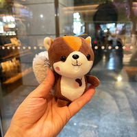 Nouveau design, jouet en peluche doux de 11 cm, adorable petit écureuil de dessin animé, porte-clés en peluche pour sacs et ornements