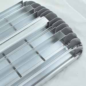 Lampadaire LED Photovoltaïque de Cour IP66 50W 100W 150W 200W 300W LCS-TM en Gros - Product Image 4