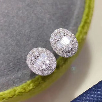 Kadınlar için Baget Halo Oval Saplama Küpe, 5mm, Beyaz Altın Kaplama Pirinç Kübik Zirkonya Pave, Kore Tarzı