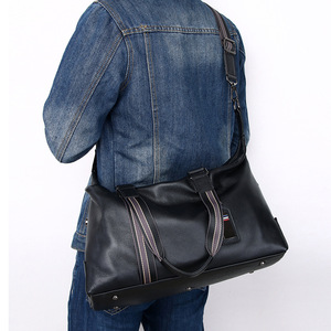 Sac de voyage pour homme, grande capacité, noir, en cuir véritable, sac à bandoulière pour voyage d'affaires avec fermeture à glissière - Product Image 1