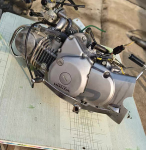 Motore di <span class=keywords><strong>Moto</strong></span> Usato per la Manutenzione di una <span class=keywords><strong>Moto</strong></span> <span class=keywords><strong>Honda</strong></span> 125cc - Product Image 6