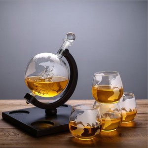 2023 bán buôn Glass <span class=keywords><strong>Decanter</strong></span> Globe handmade khuyến mại <span class=keywords><strong>Wine</strong></span> <span class=keywords><strong>decanter</strong></span> Đối với trang trí nội thất cho rượu vang những người đam mê - Product Image 1