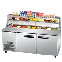 Refrigerador/Congelador Bajo Mostrador con Superficie de Trabajo de Acero Inoxidable, Pantalla de Vidrio y Ventilación Frontal