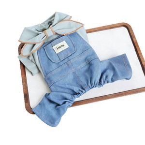 Salopette élégante de style britannique avec col à nœud et bretelles pour petits chiens et chats - Product Image 6