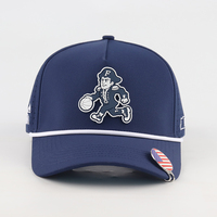 Casquette de golf personnalisée à 5 panneaux structurée en PVC avec patch, corde, imperméable, perforations découpées au laser, visière incurvée, style Dad Hat avec badge