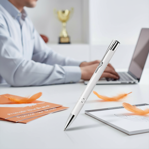 Penna a Sfera Sportiva in Metallo Arancione, Corpo in Alluminio Bianco Personalizzato con Piuma per Scopi Promozionali - Product Image 3