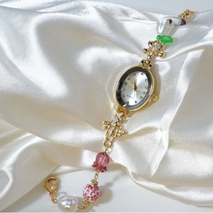 Reloj de Pulsera de Cuarzo Ovalado Vintage para Mujer con Cuentas de Perlas y Detalles de Estilo Cristal - Product Image 3