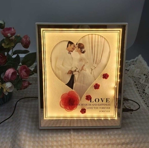 Ingrosso Africa Wedding Photo Frame con luce a Led per regalo cornice magica Love Memory lucente USB Power - Product Image 1