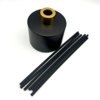 Bouteille de diffuseur d'arôme de parfum de luxe noir mat 100ml 200ml bouchon carré en aluminium avec pulvérisateur à pompe