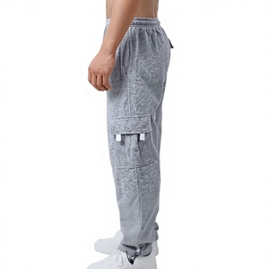 Pantalon de jogging cargo gris pour homme, taille élastique avec cordon de serrage, plusieurs poches, décontracté, en tissu tissé respirant pour l'été - Product Image 2
